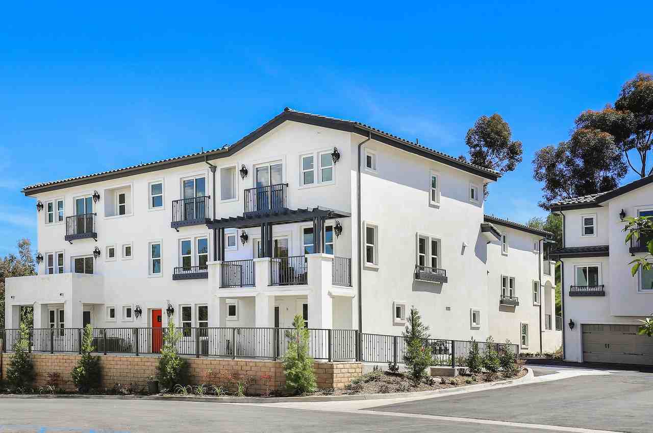 15 Brookline Way Pomona CA 91766 #1 - Photo 2 of 50