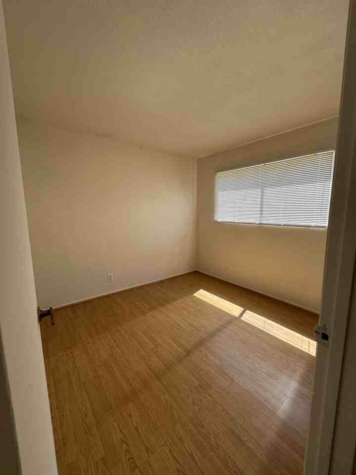 1231 Hillandale Ave #1 - Photo 7 of 24
