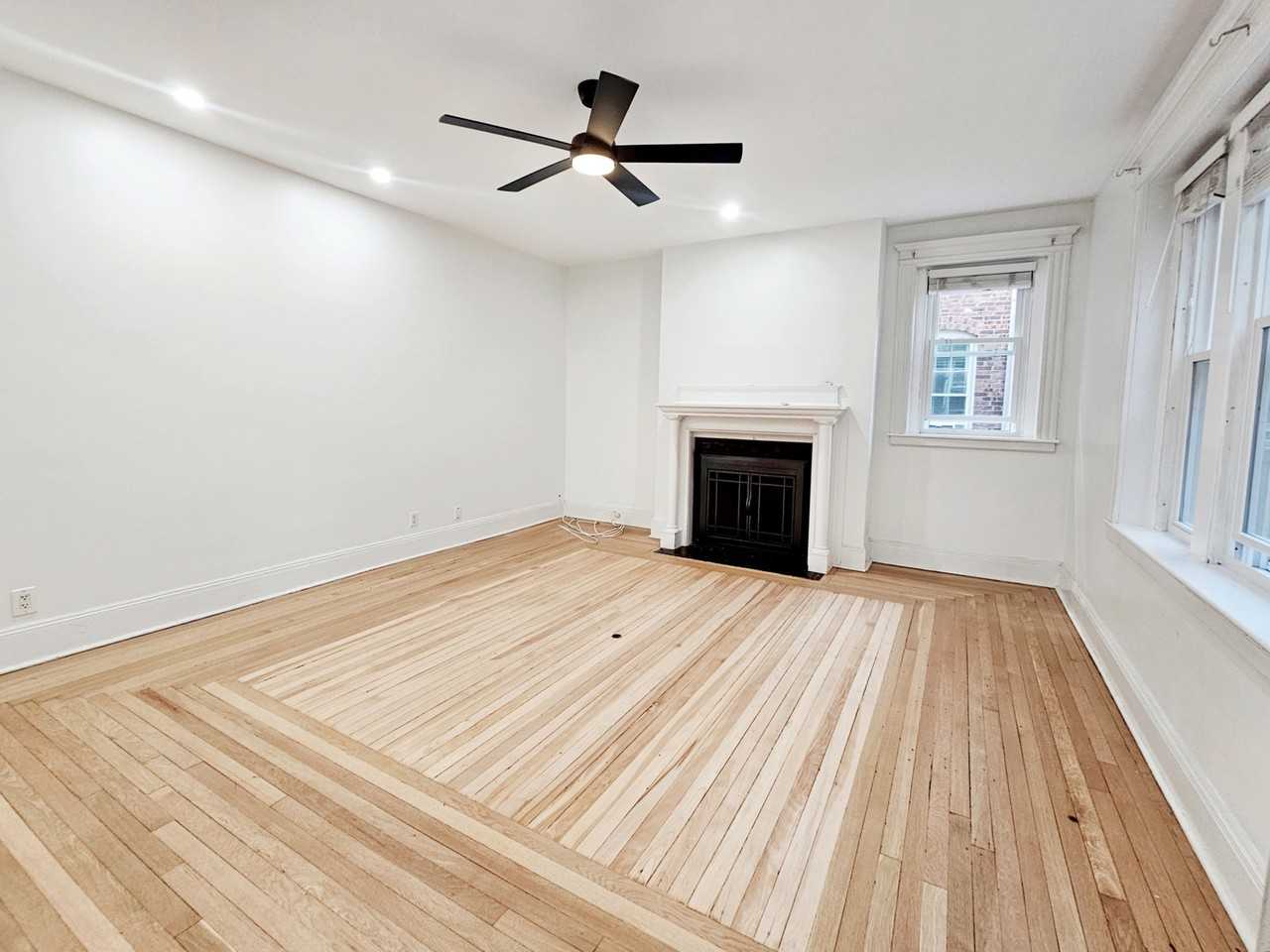 1768 Beacon St #33 - Photo 4 of 5