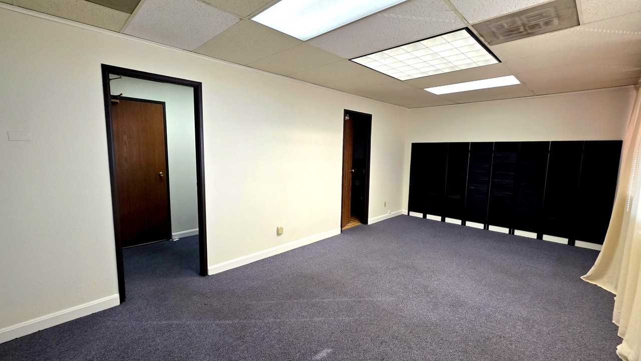 223 S Glendora Ave #203 - Photo 4 of 18