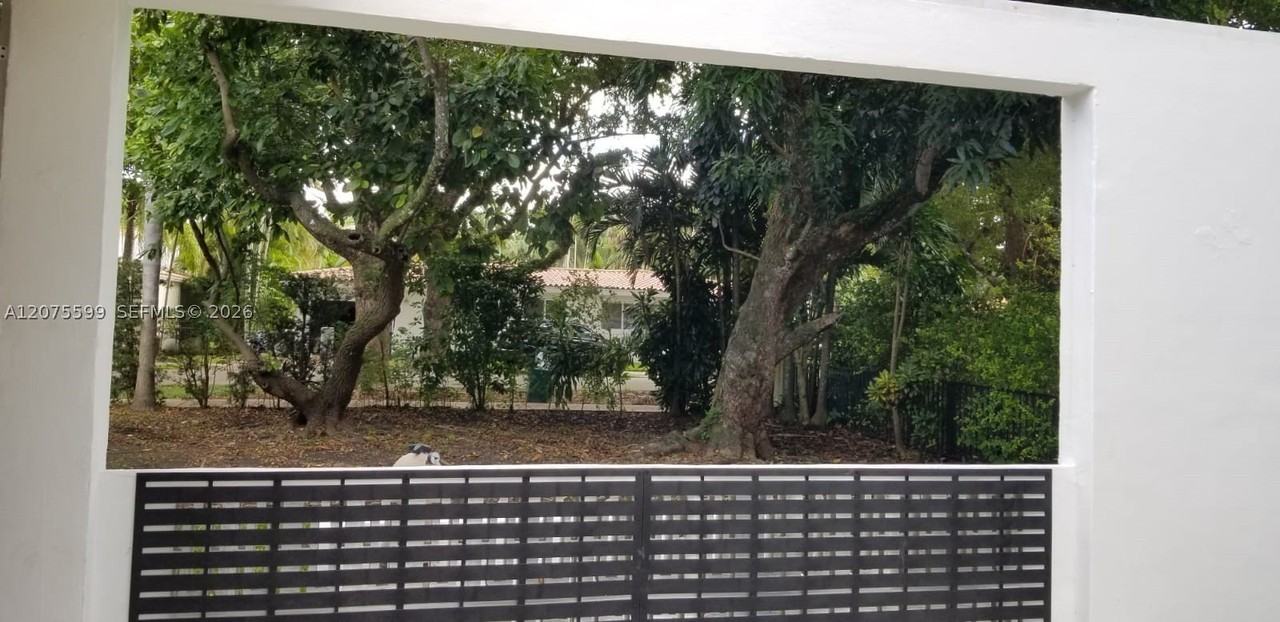 702 Tibidabo Ave - Photo 3 of 18