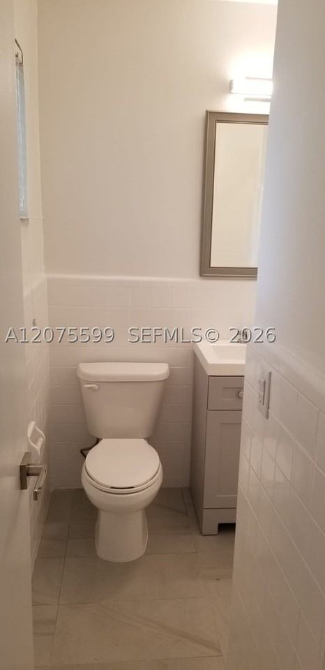 702 Tibidabo Ave - Photo 7 of 18