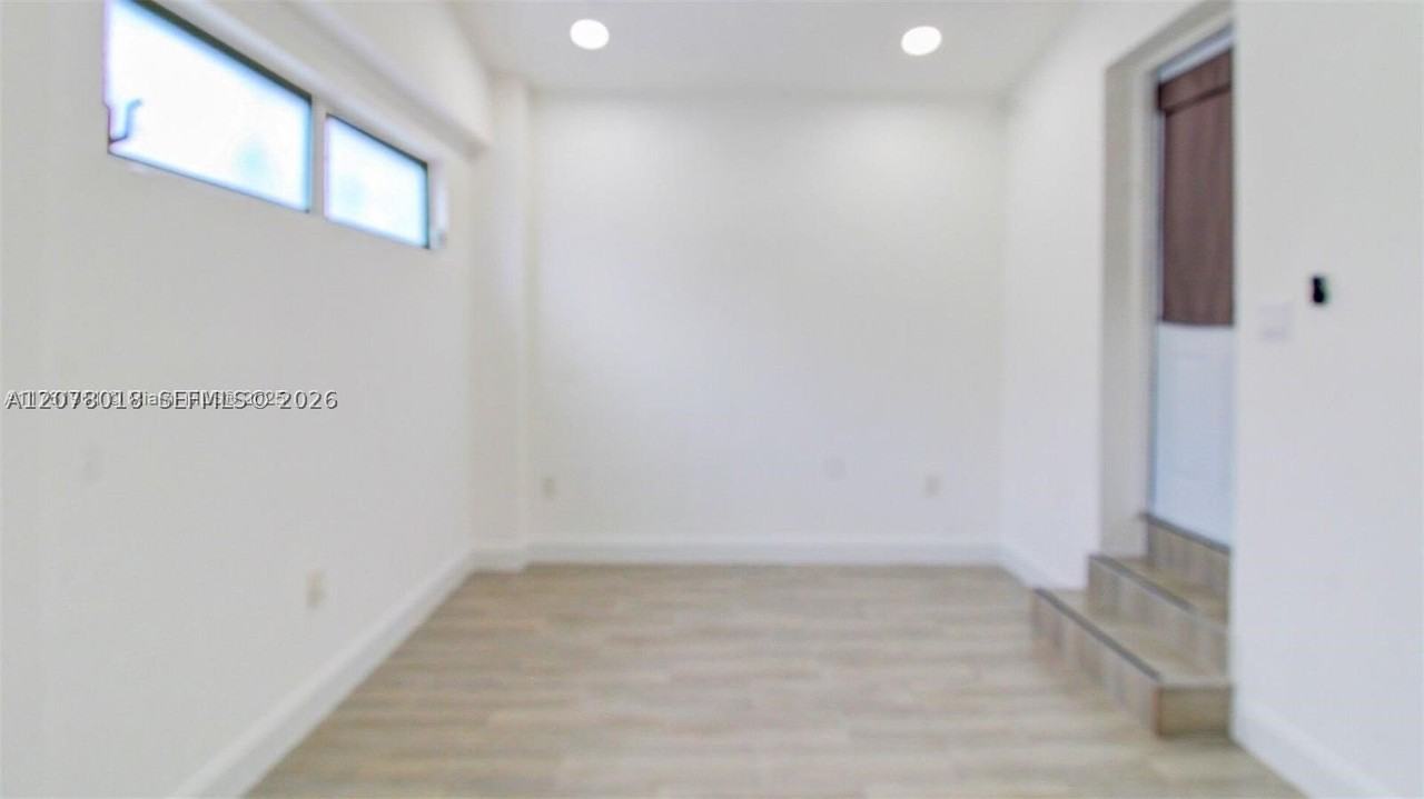 6110 Sw 37th St #0 - Photo 5 of 6