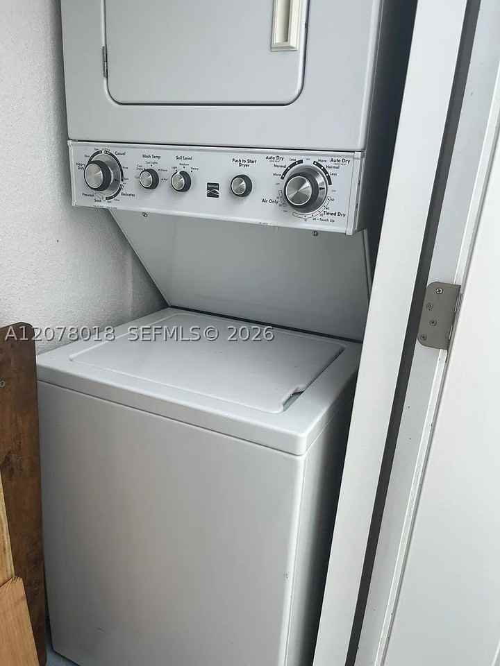 6110 Sw 37th St #0 - Photo 6 of 6