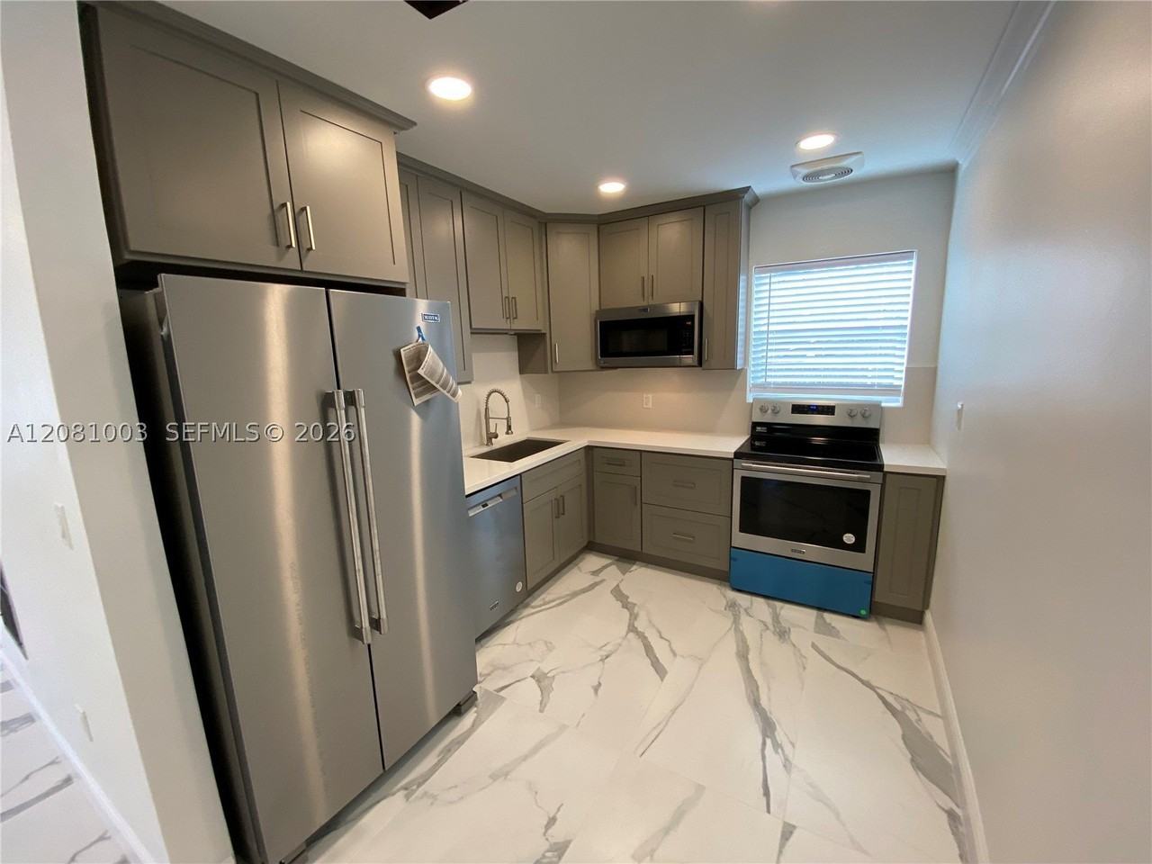 6367 Coral Way - Photo 3 of 12