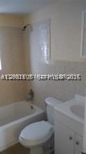2441 Sw 27th Ave #3 - Photo 4 of 4