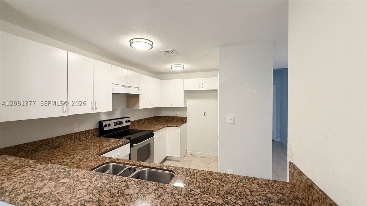 3452 Cypress Trl #203 - Photo 2 of 27