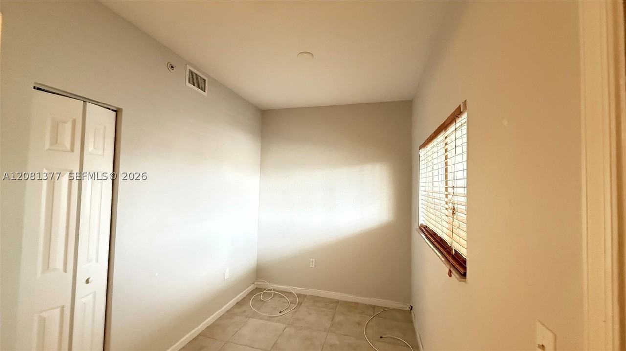 3452 Cypress Trl #203 - Photo 4 of 27