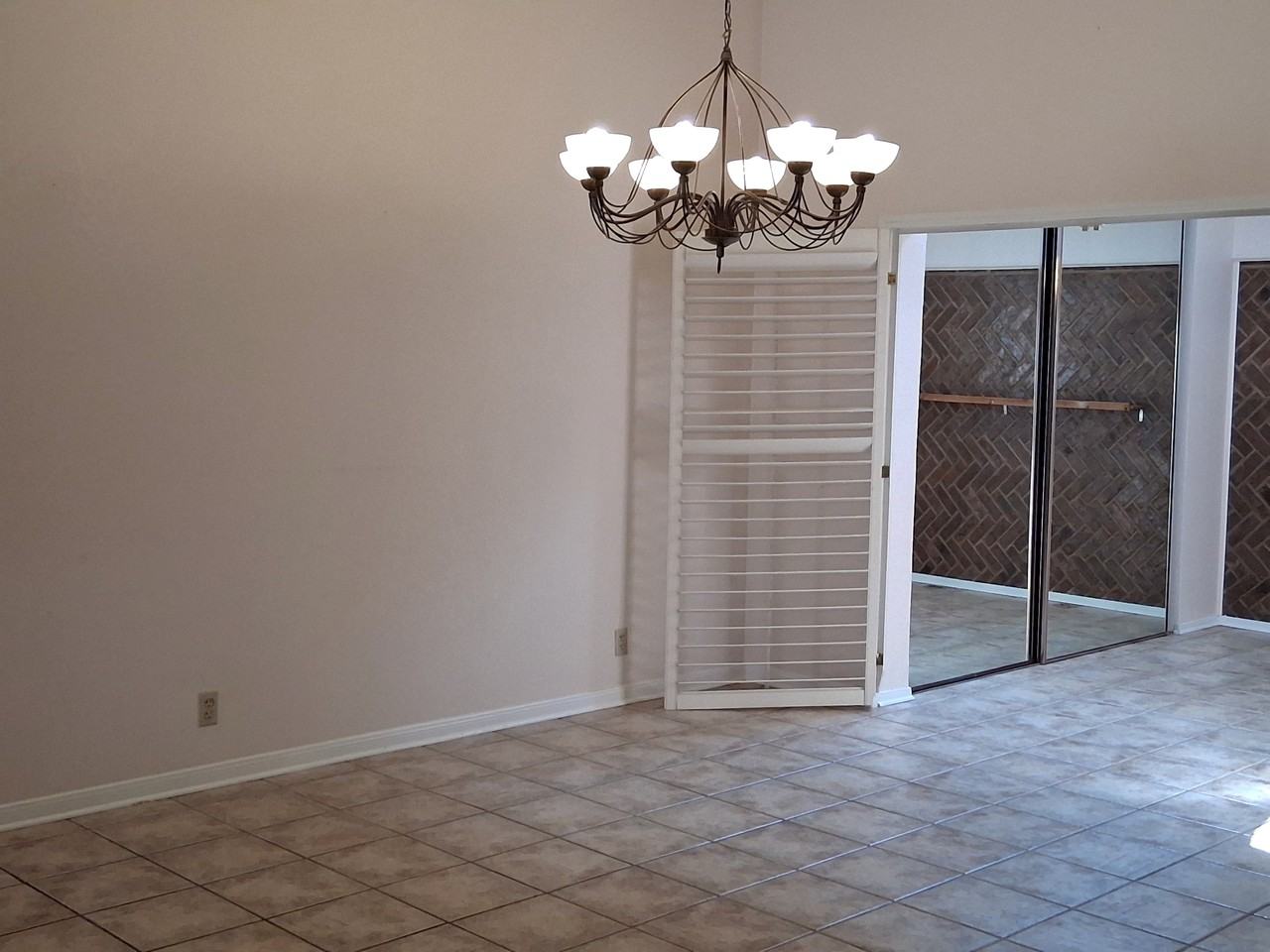 2723 Canyon Oaks Ct #1 - Photo 4 of 15