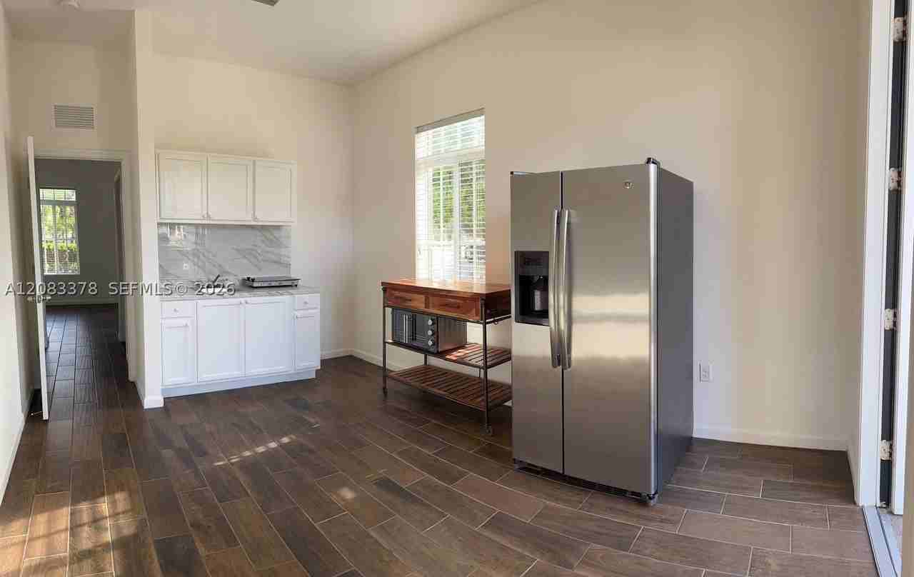 14237 Sw 274th St #01 - Photo 7 of 19