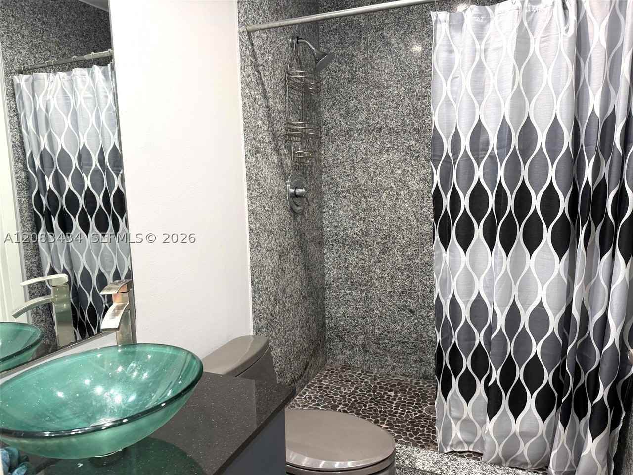 430 Se 7th St #304E - Photo 6 of 30