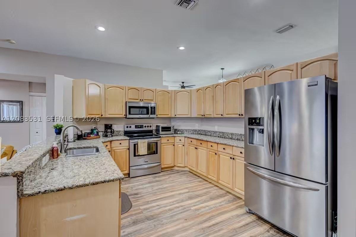 1797 Hollyhock Rd - Photo 4 of 38