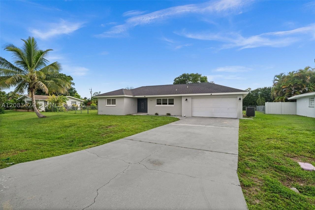 5212 Santa Rosa Ct - Photo 2 of 27