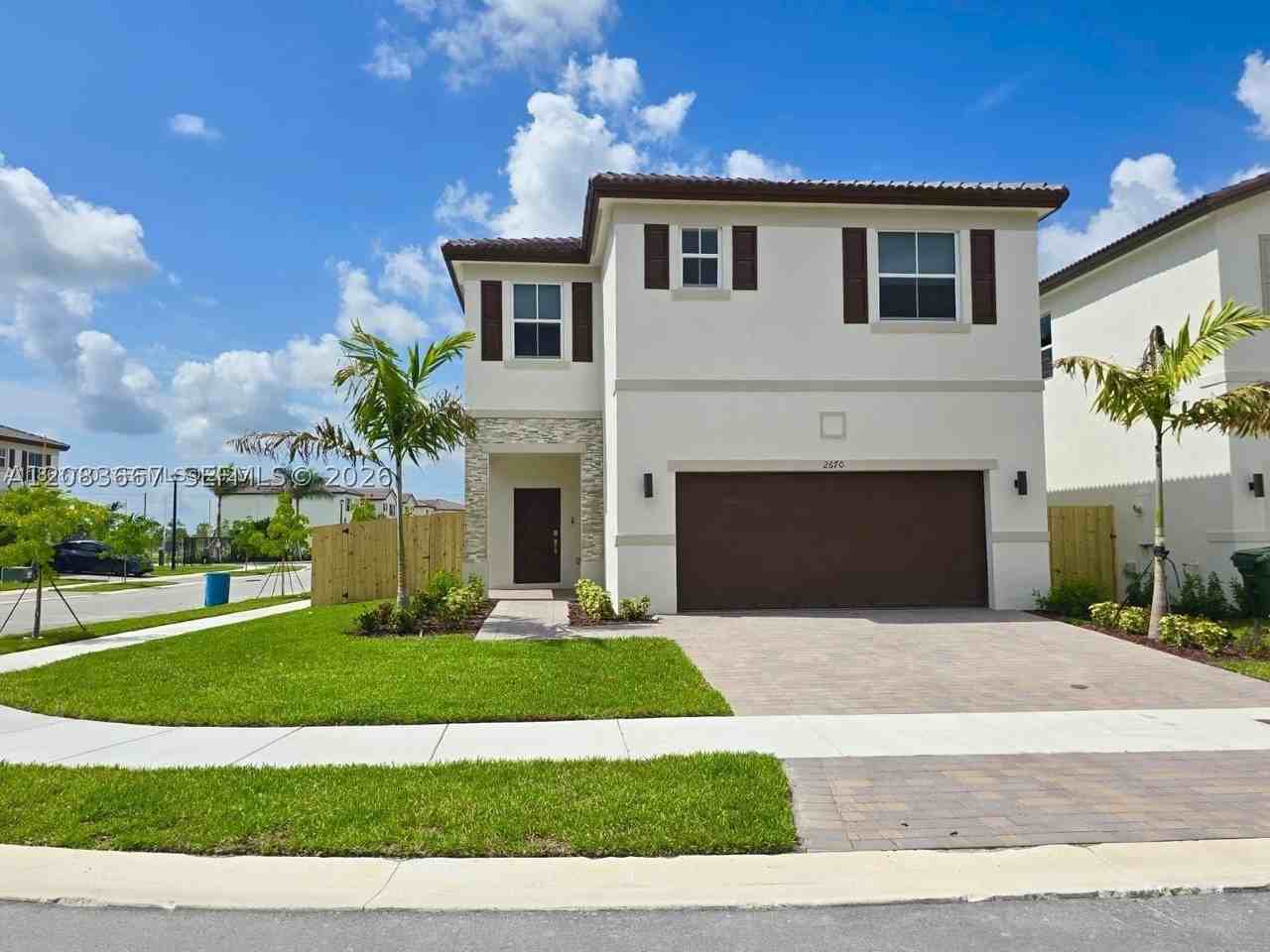 2670 Se 24th Ct - Photo 3 of 17