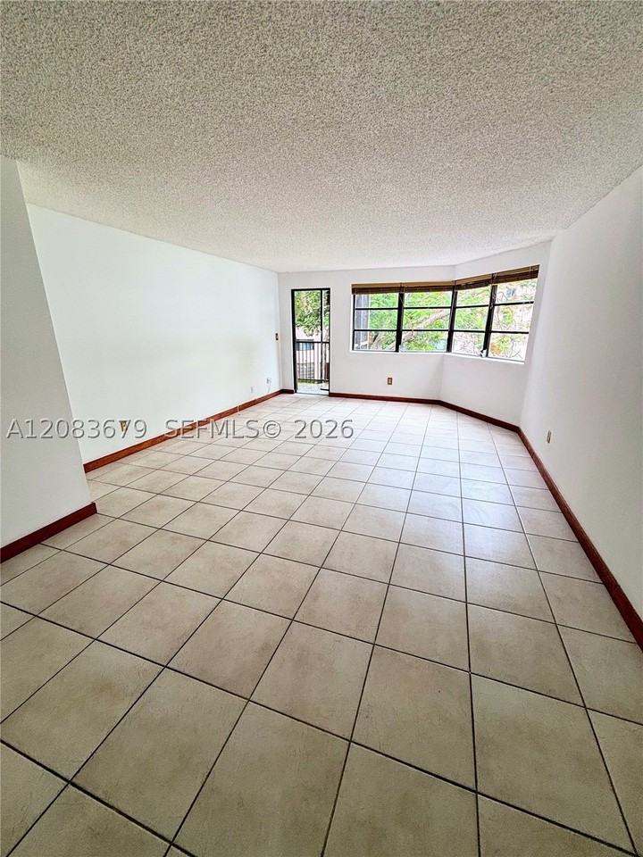 20860 San Simeon Way #303-6 - Photo 6 of 12