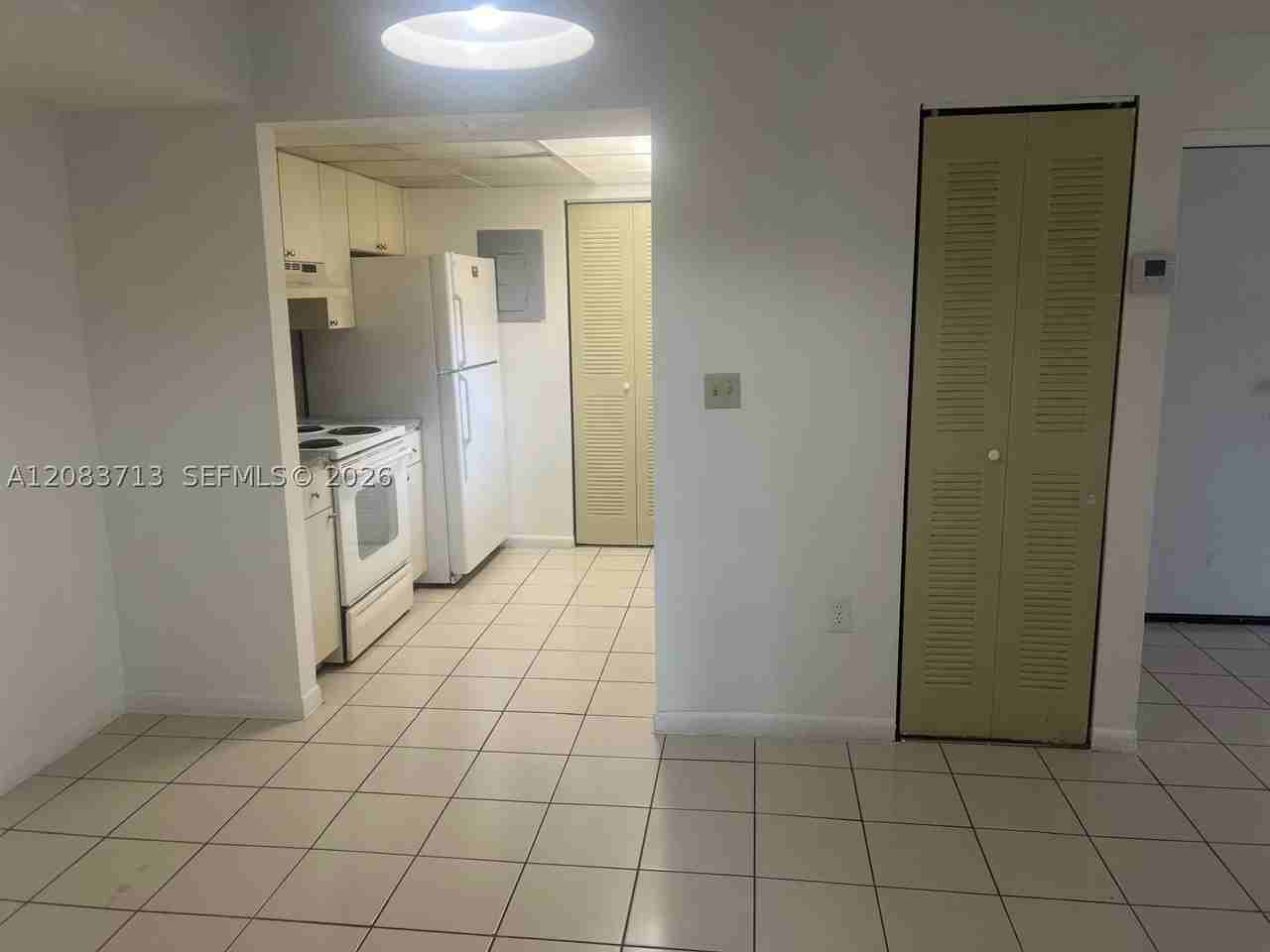 560 Nw 114th Ave #204 - Photo 6 of 23