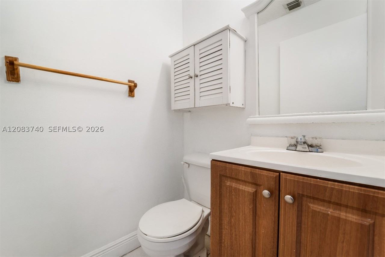 13975 Sw 179th St - Photo 5 of 34
