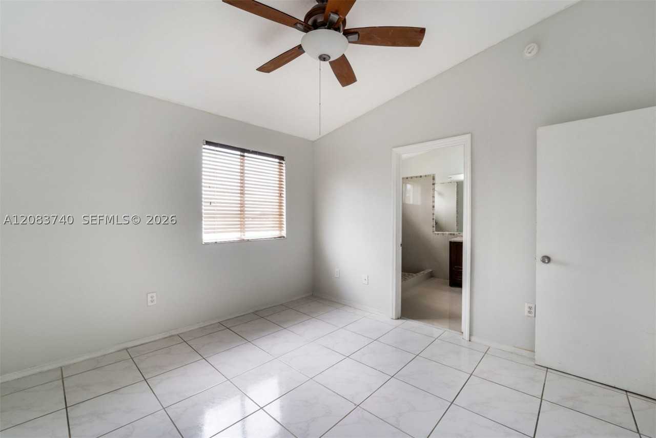 13975 Sw 179th St - Photo 6 of 34