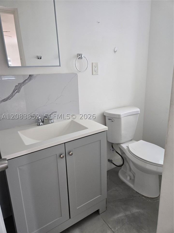 3190 Sw 123rd Ct #0 - Photo 3 of 6