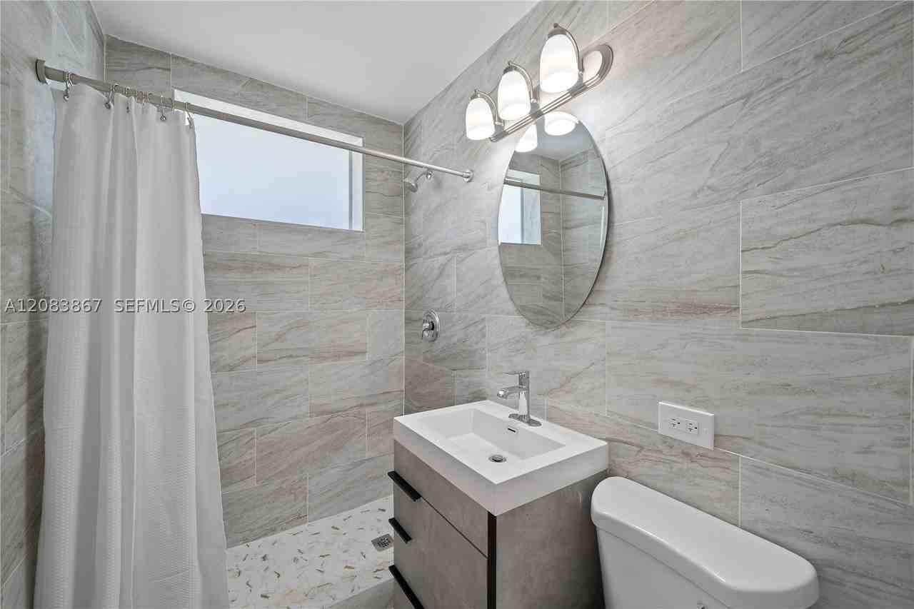 4720 Pine Tree Dr #6 - Photo 7 of 17