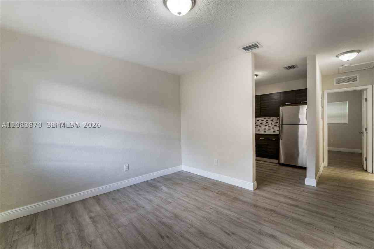 2731 Nw 1st St #2 - Photo 3 of 16