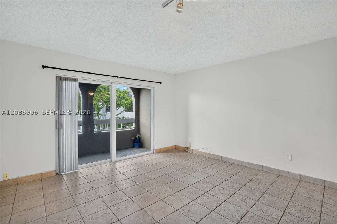7740 Camino Real #G306 - Photo 6 of 20