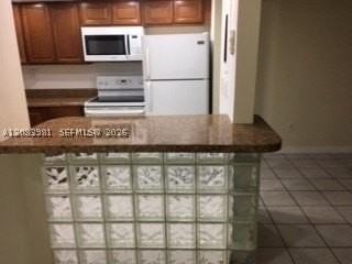 13701 Kendale Lakes Cir #115B - Photo 4 of 28