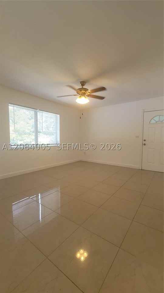 2615 Sw 22nd Ave #17 - Photo 5 of 18
