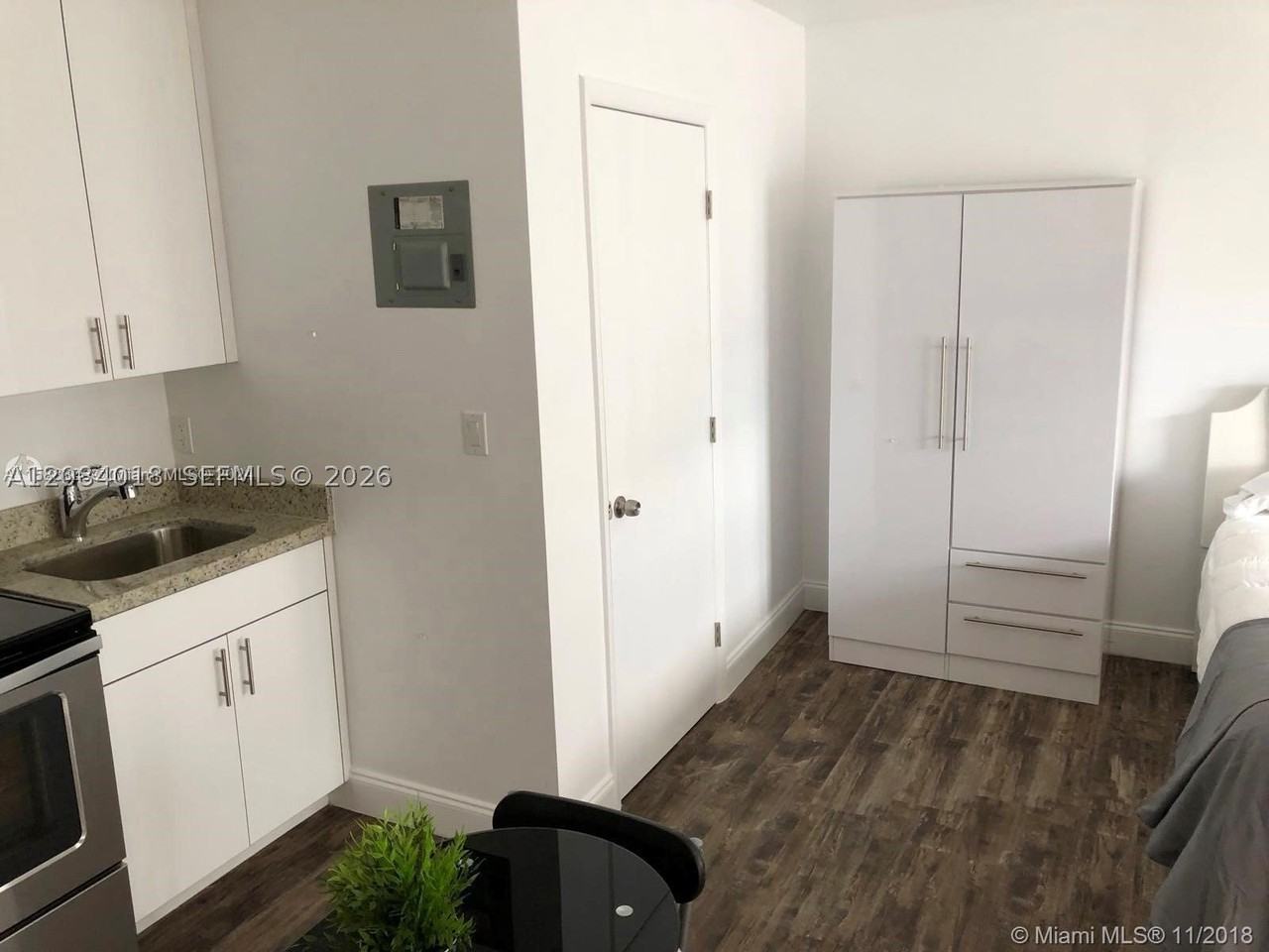 2344 W Flagler St #1 - Photo 4 of 12