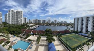 3640 Yacht Club Dr #1807 - Photo 1 of 1