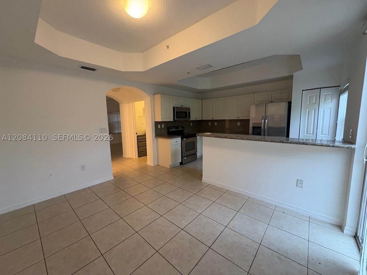 1037 Sw 143rd Ave #1305 - Photo 4 of 9