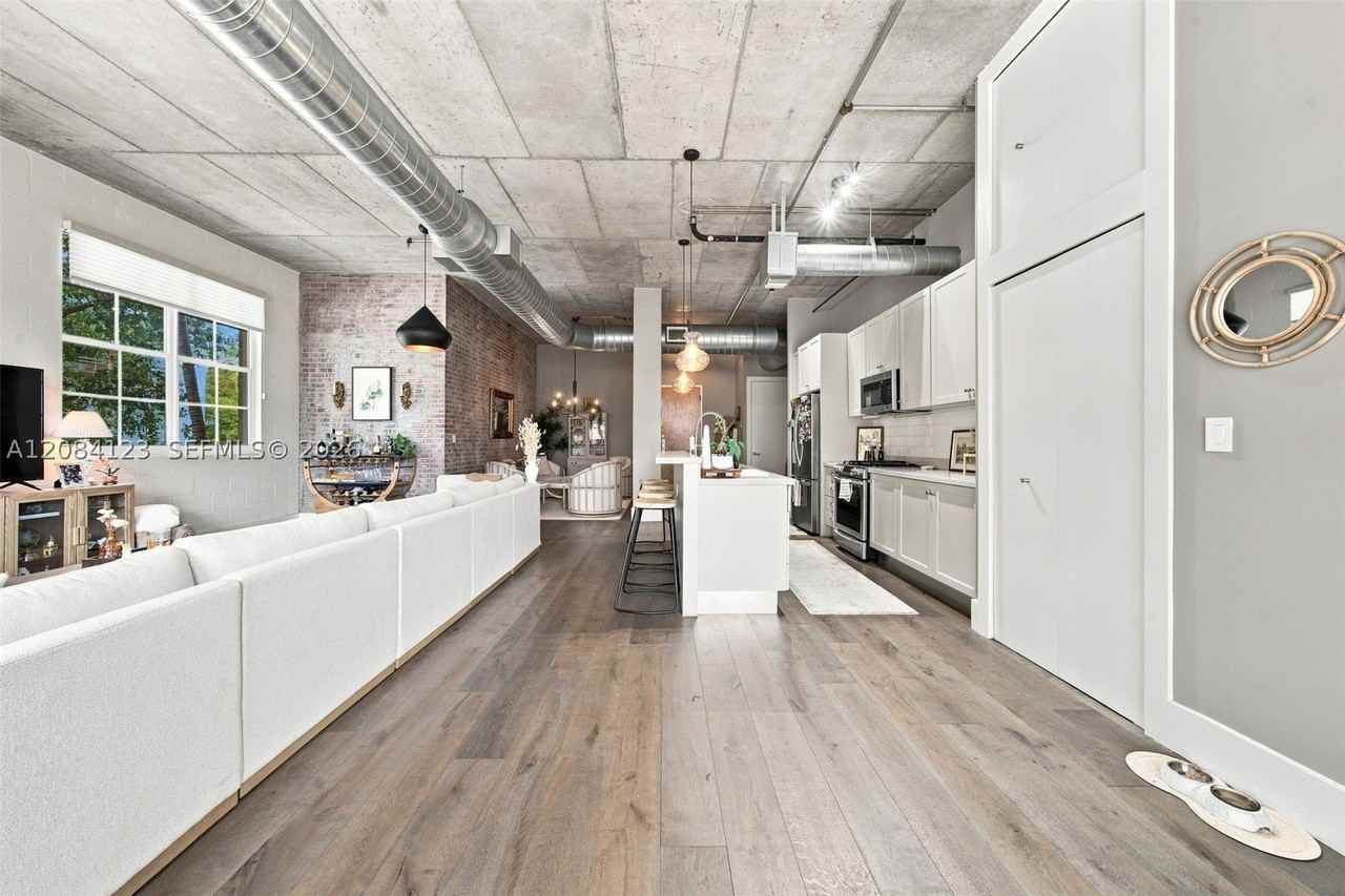 410 Nw 1st Ave #202 - Photo 6 of 46