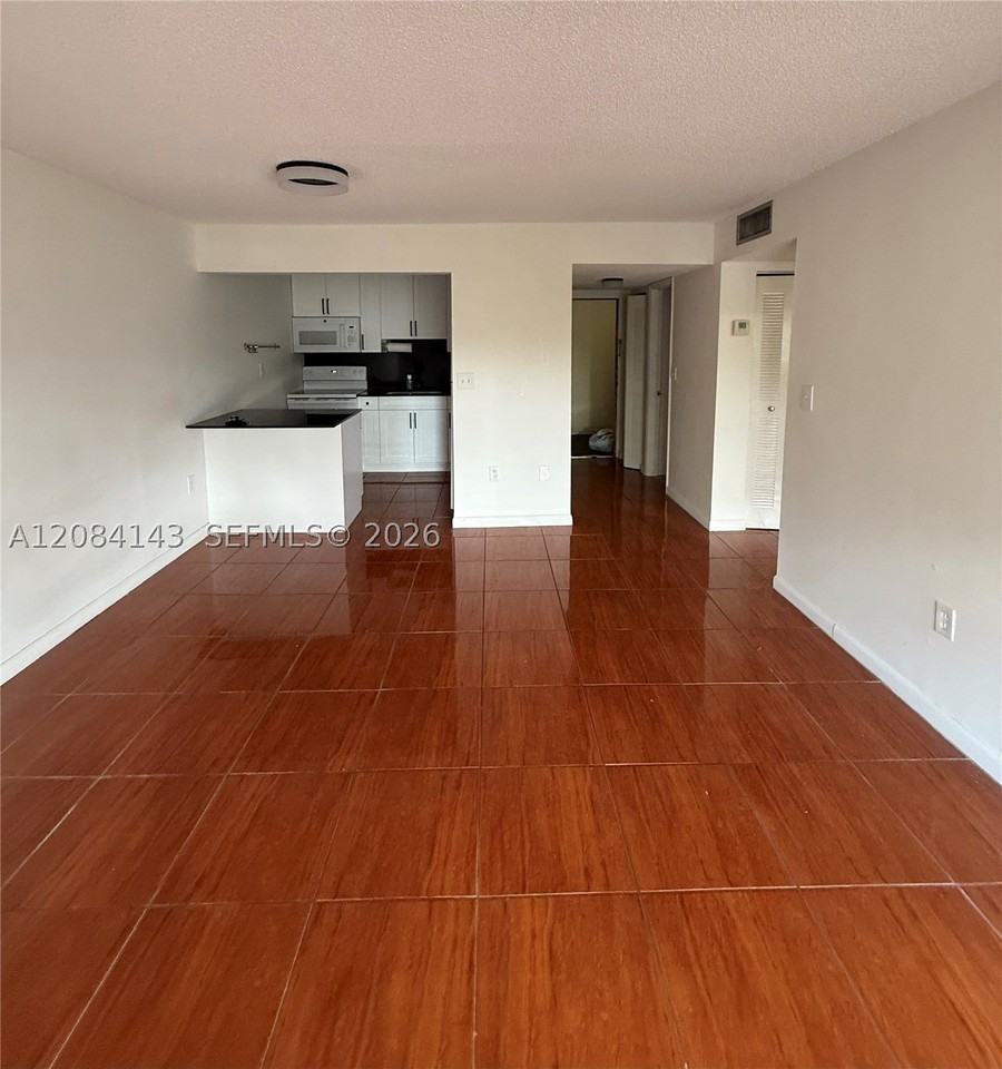 8950 Ne 8th Ave #203 - Photo 3 of 13