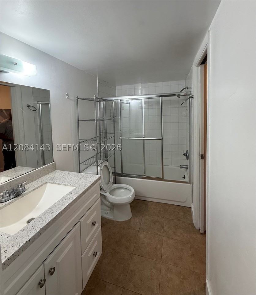 8950 Ne 8th Ave #203 - Photo 6 of 13