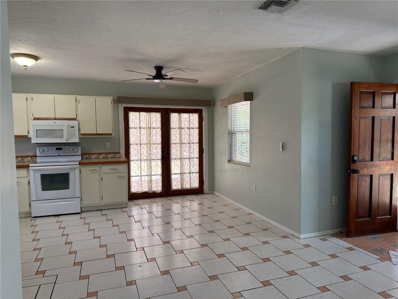 412 River Blvd S - Photo 5 of 15