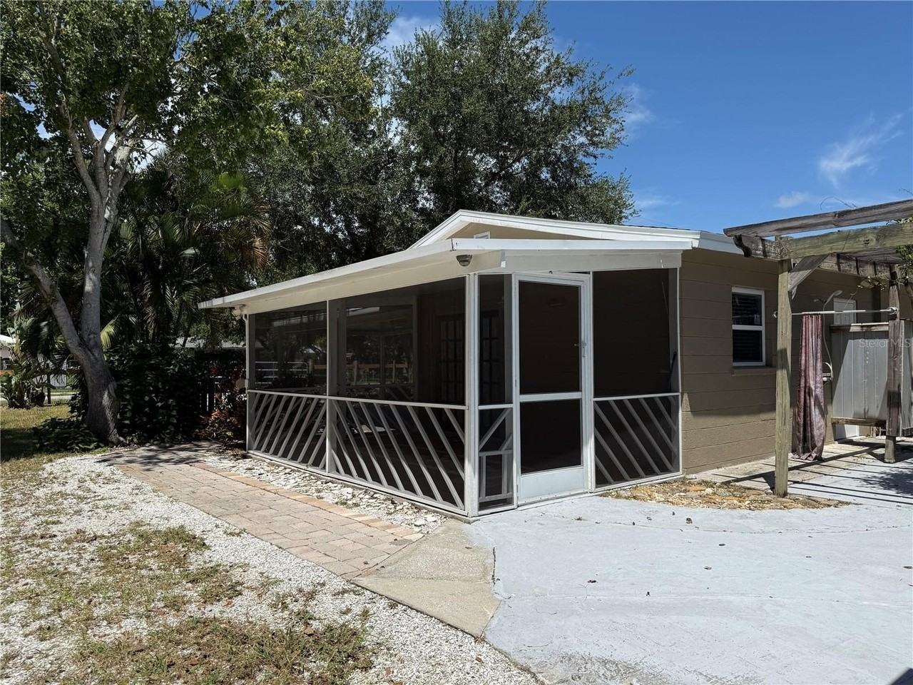 412 River Blvd S - Photo 7 of 15