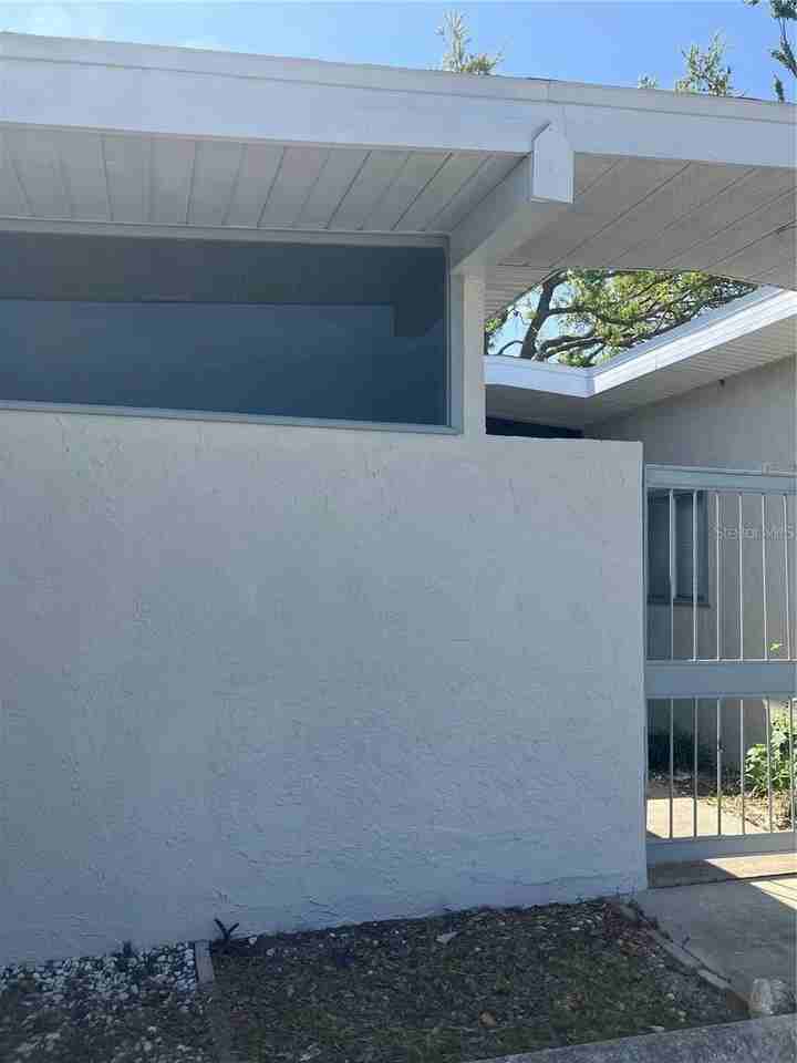 5715 Gallatin Ln - Photo 2 of 22