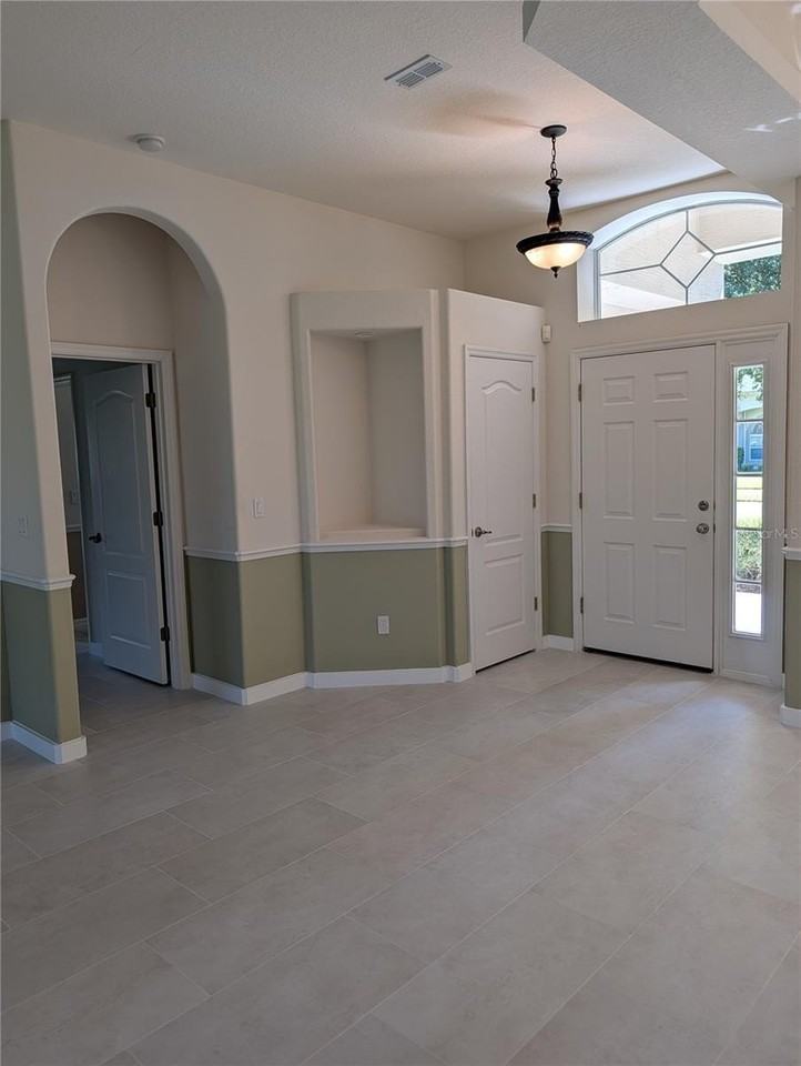 1315 Elli Cir - Photo 5 of 50