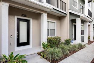 32 W Esther St #B - Photo 1 of 1