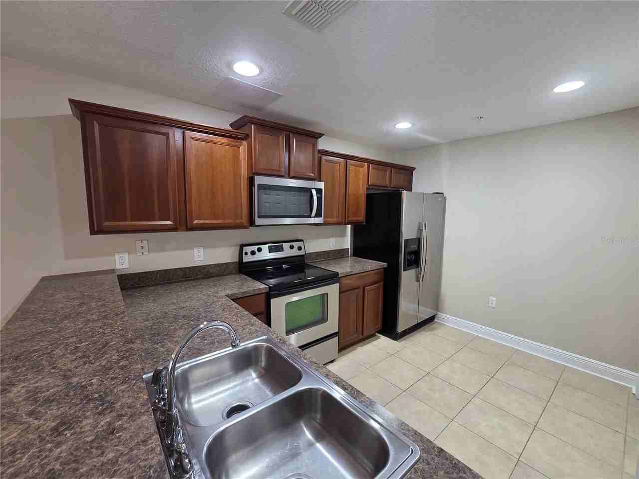 164 Constitution Way - Photo 5 of 11