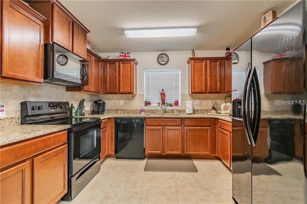 30524 Satinleaf Run - Photo 2 of 14