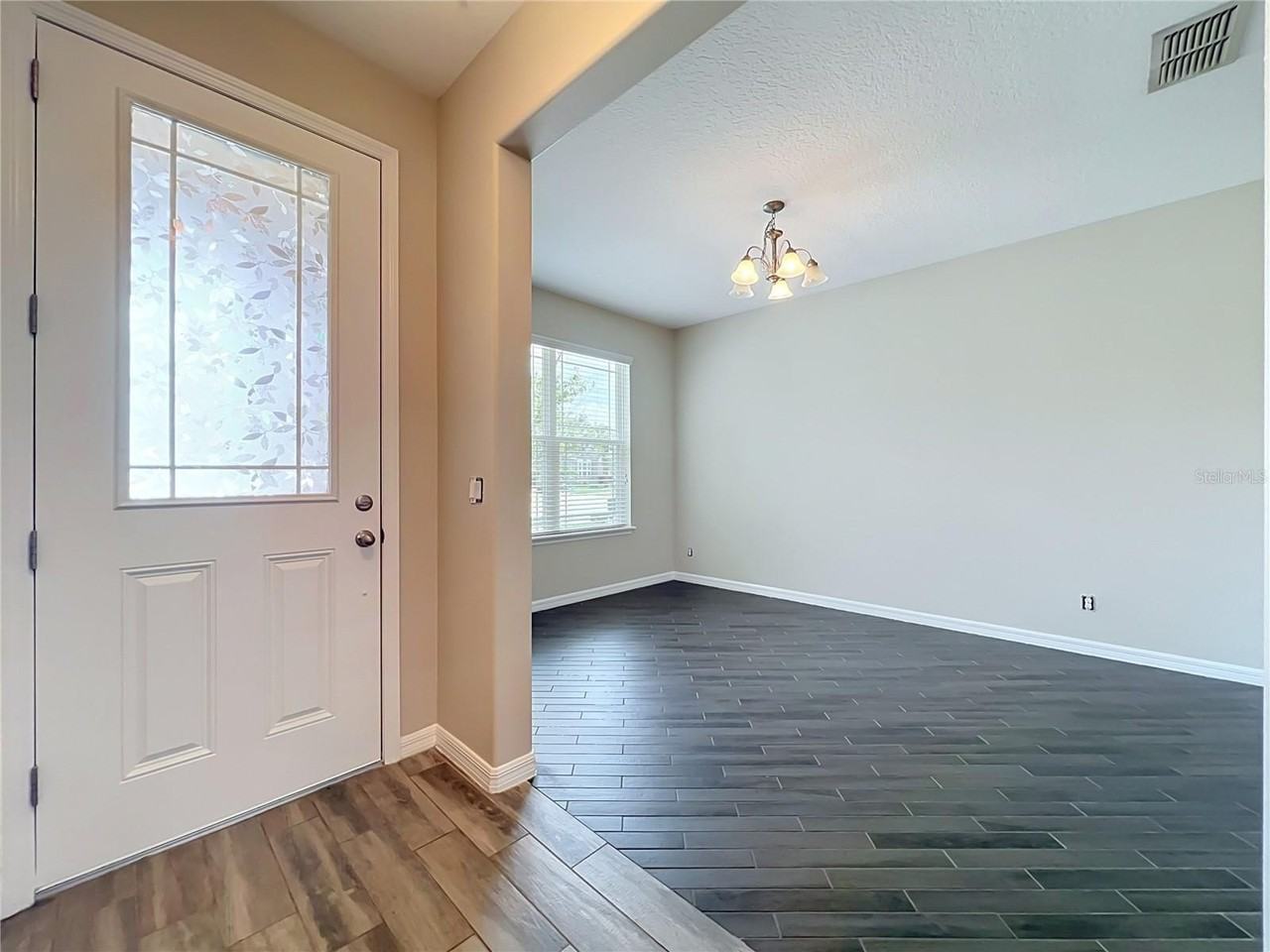 8658 Dufferin Ln - Photo 2 of 30