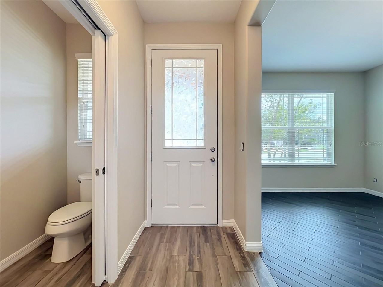 8658 Dufferin Ln - Photo 4 of 30