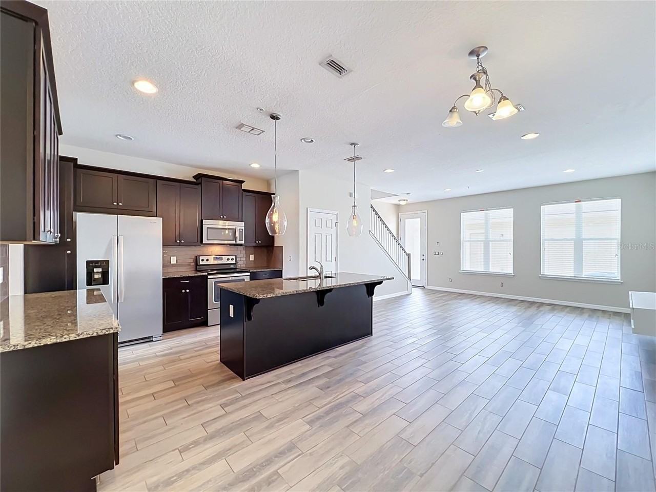 8658 Dufferin Ln - Photo 6 of 30