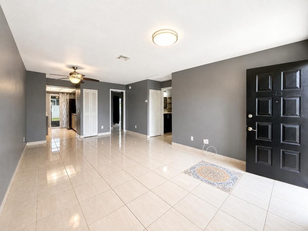 43 W Las Palmas Way - Photo 4 of 24