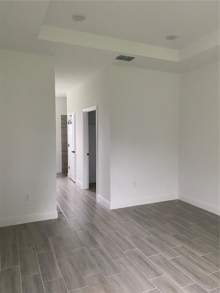 703 Waxwing Ct - Photo 3 of 8
