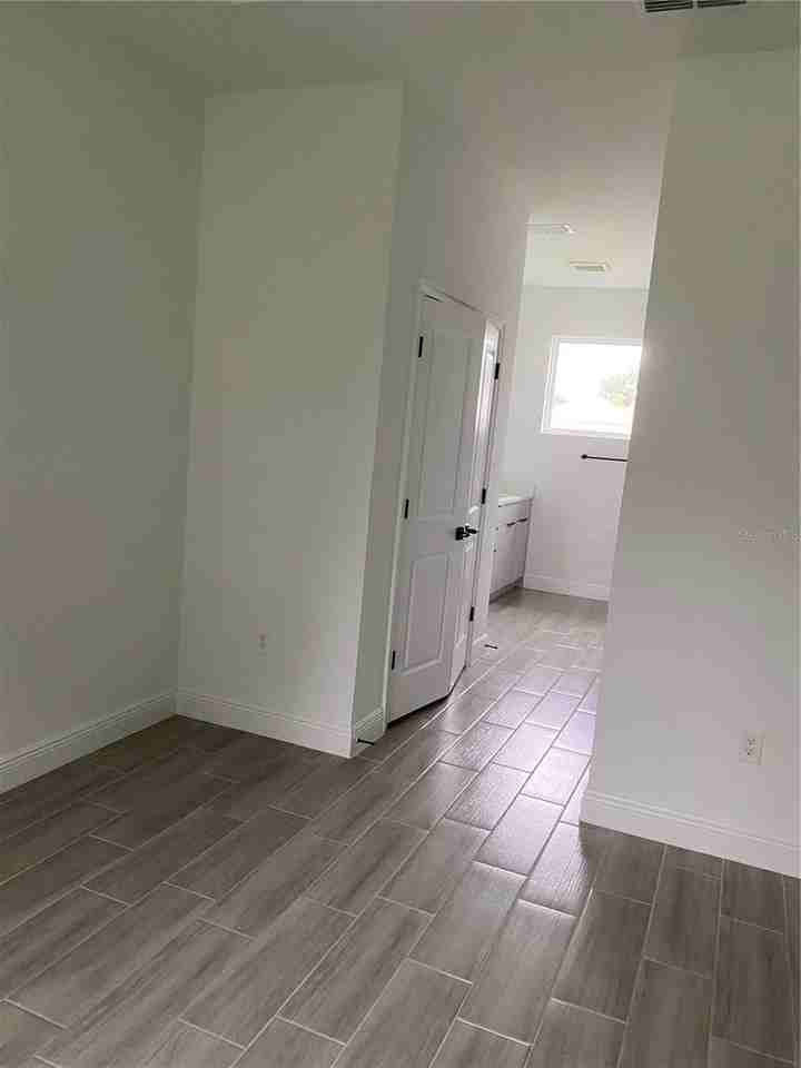 703 Waxwing Ct - Photo 4 of 8
