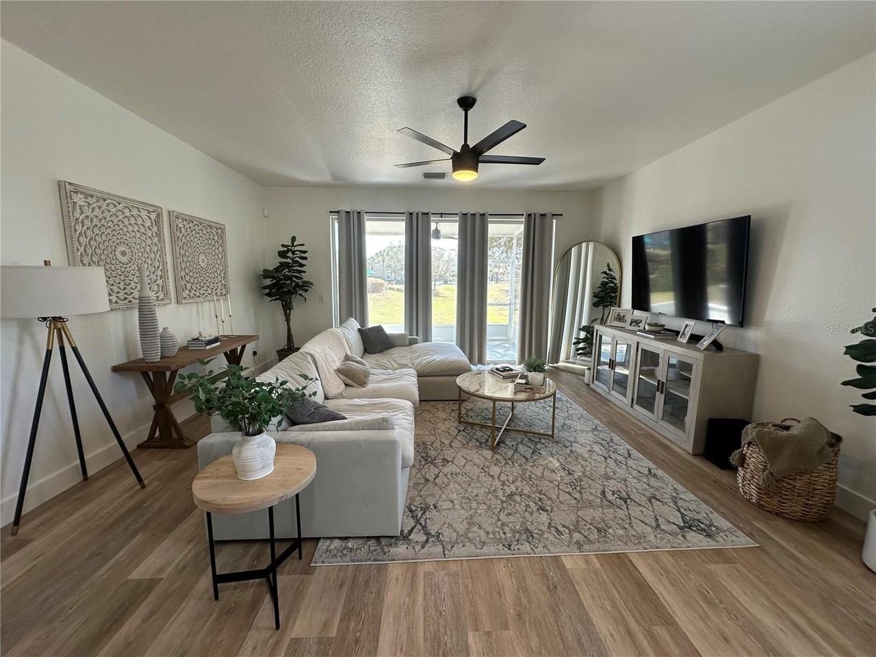 4242 Sw 50th Cir - Photo 2 of 18