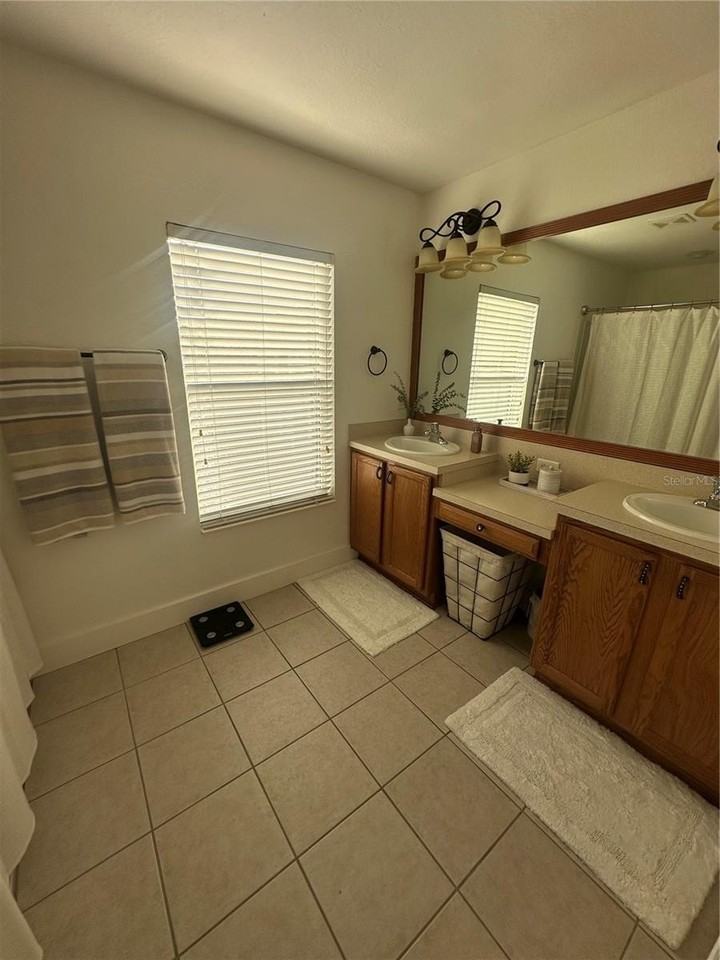 4242 Sw 50th Cir - Photo 5 of 18