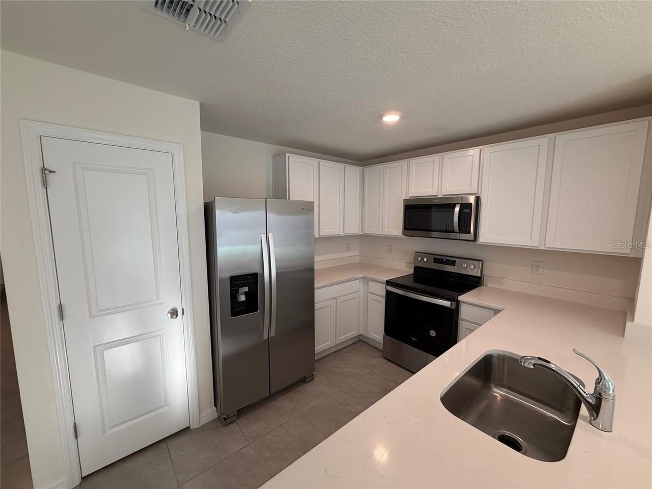 6685 Sw 81st Loop - Photo 5 of 31